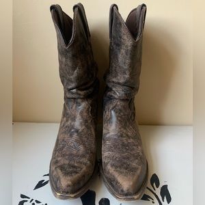 Durango Women’s 11” Slouch Western Boot Distressed Chocolate Brown Size 9